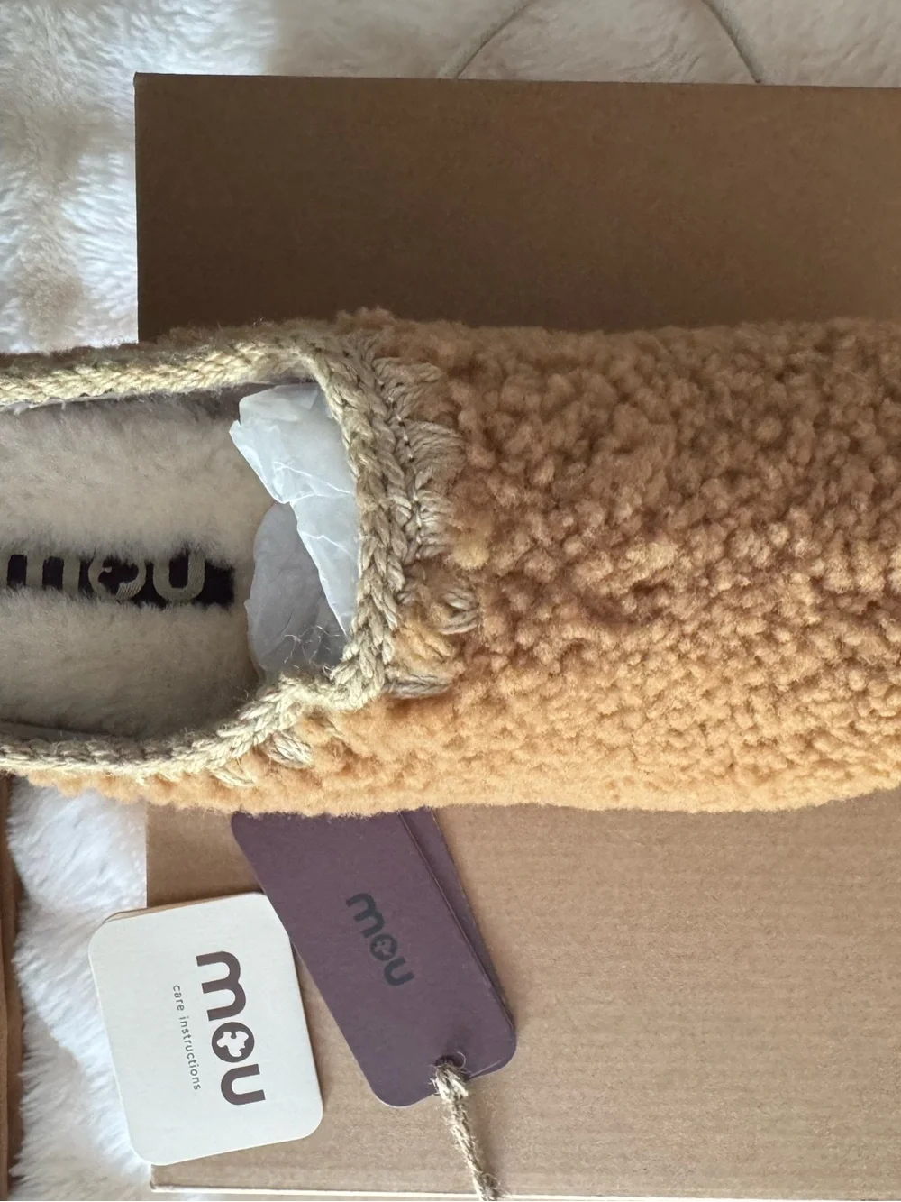 Mou Curly Sheepskin Clog - Picture 6 of 10